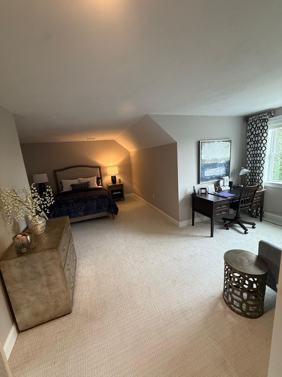 Tidy guest room and home office