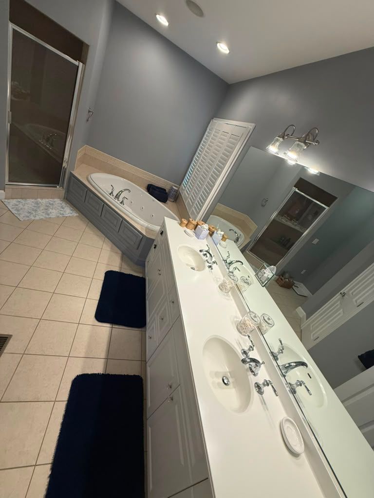 Deep-cleaned bathroom